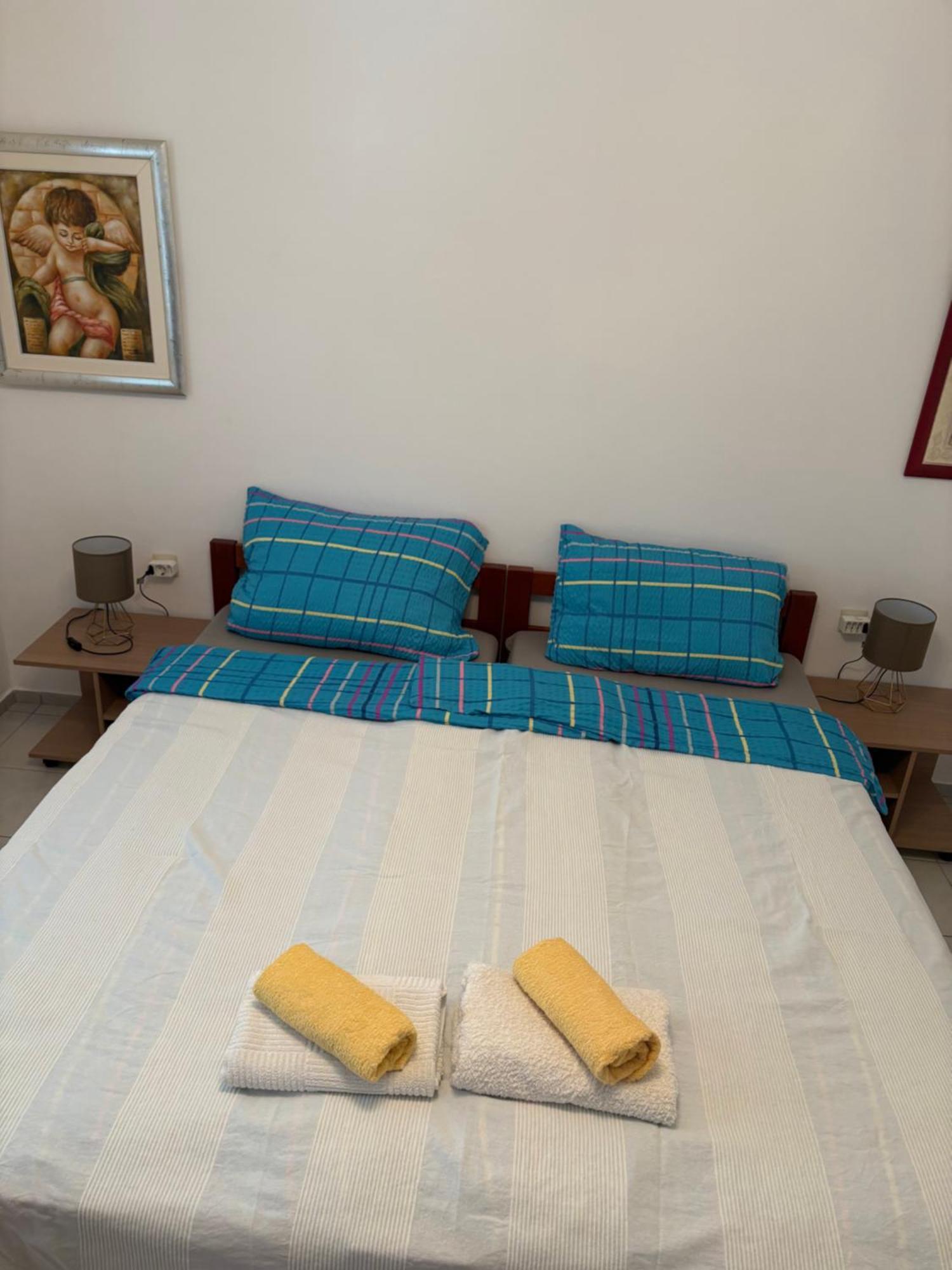 Apartments Lili เซนญ์ ภายนอก รูปภาพ